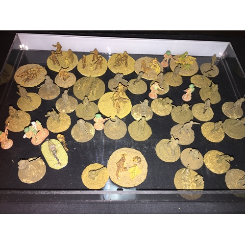 300X - TRAY OF 50 TOY FIGURES