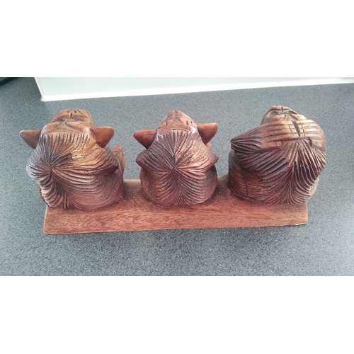 514 - WOODEN THREE WISE MONKEYS