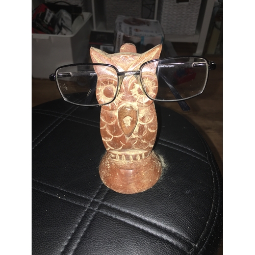 231 - NEW BOXED Ajuny OWL Decorative Spectacle Holder Wooden Eyeglass