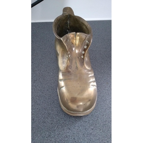 463 - HEAVY VINTAGE BRASS BOOT