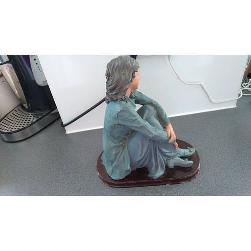 488 - LOVELY DANIELLA FIGURINE ON BASE