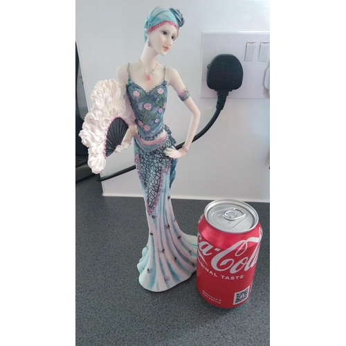 546 - LOVELY ART DECO STYLE FIGURINE