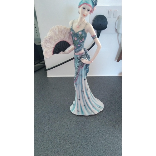 546 - LOVELY ART DECO STYLE FIGURINE