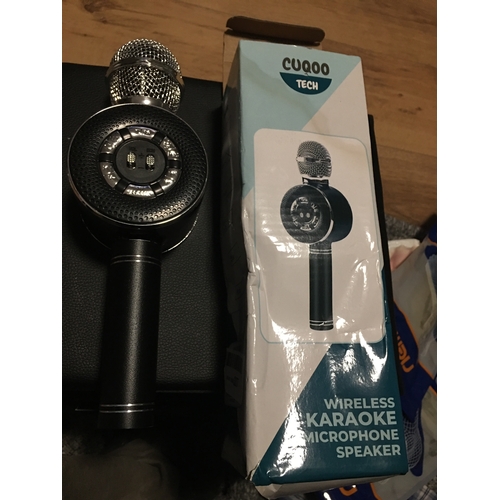 300B - Round 3 in 1 Wireless Bluetooth Karaoke Microphone BLACK