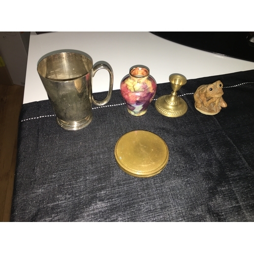 85 - NICE COLLECTORS LOT INCLUDING SMALL TUNSTALL VASE, SMALL TANKARD, SMALL BRASS CANDLE STICK, OWL