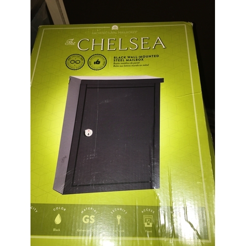 124 - NEW BOXED Chelsea Locking Wall Mount Mailbox, Black WITH KEY