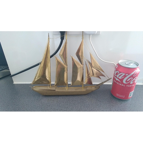 445 - LOVELY BRASS SHIP