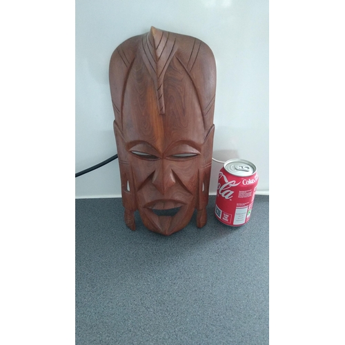 565 - LARGE AFRICAN MASK