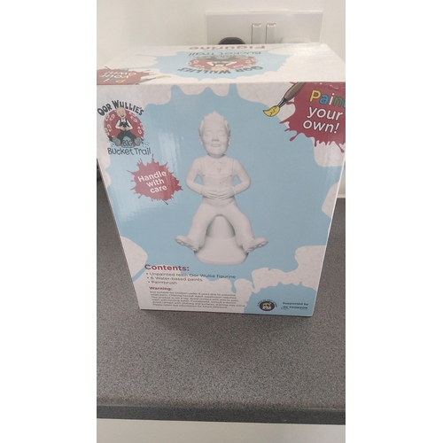 601 - boxed paint your own oor wullie figure