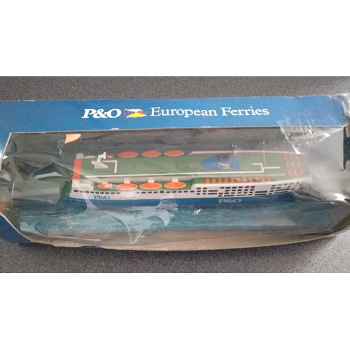 654 - BOXED P&O EUROPEAN FERRIES MODEL