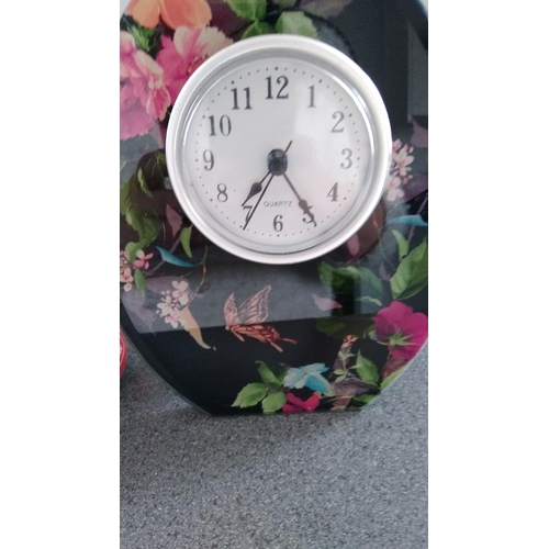 631 - FLORAL QUARTZ CLOCK