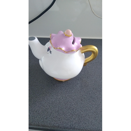 621 - LOVELY DISNEY TEA POT