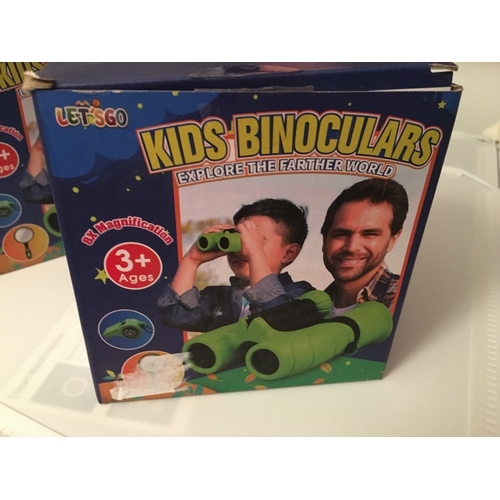 10 - NEW BOXED LETS GO KIDS BINOCULARS IN GREEN 200X