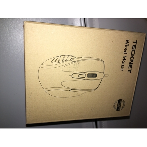 33 - NEW BOXED TECKNET WIRED MOUSE 400R