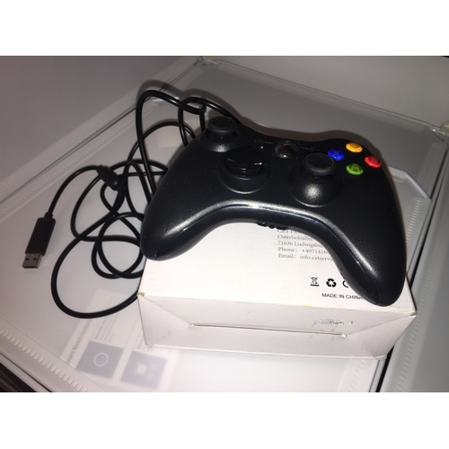 37 - NEW BOXED GAME CONTROLER FOR XBOX 360 AND PC  400G