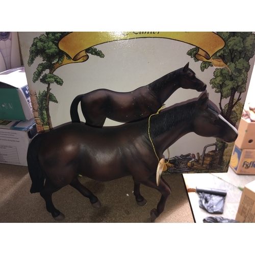 55 - LARGE BOXED NEW HUNTER HORSE BY LEONARDO