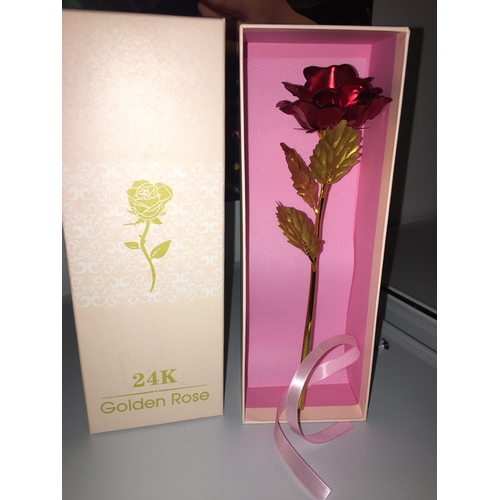 100E - NEW BOXED Beferr Crystal Rose Flowers Gifts, Golden Galaxy Forever Rose Leaves are plated with Gold ... 