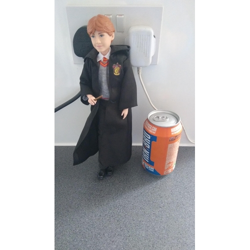 676 - HARRY POTTER RON FIGURE