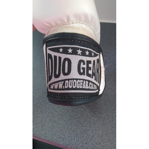 673 - DUO GEAR BOXING GLOVES