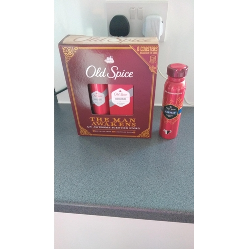 652 - BOXED OLD SPICE THE MAN AWAKENS SET AND ONE NEW DEODERANT