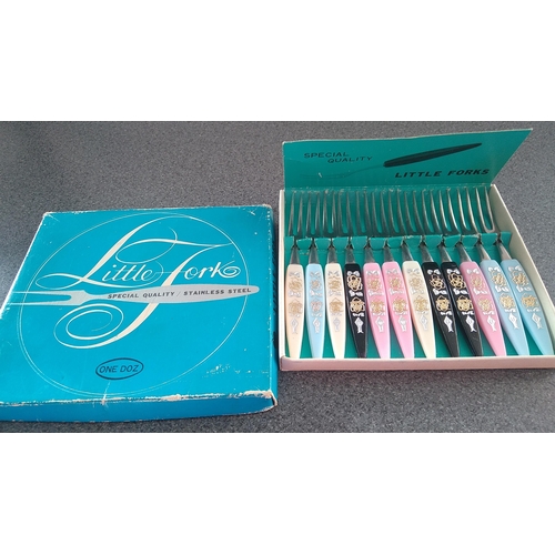 585 - VINTAGE BOXED SET OF 12 LITTLE FORKS