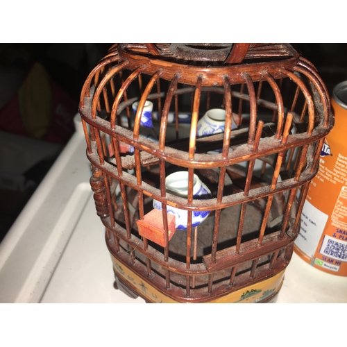 400Q - NICE SMALL ORIENTAL BIRD CAGE