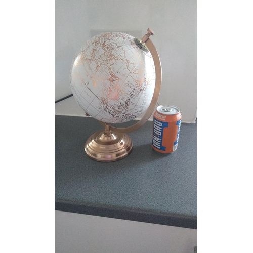 416 - TABLE TOP GLOBE