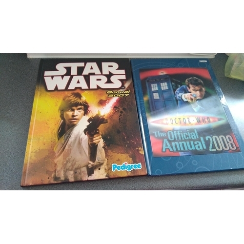 662 - STAR WARS AND DR WHO ANNUALS