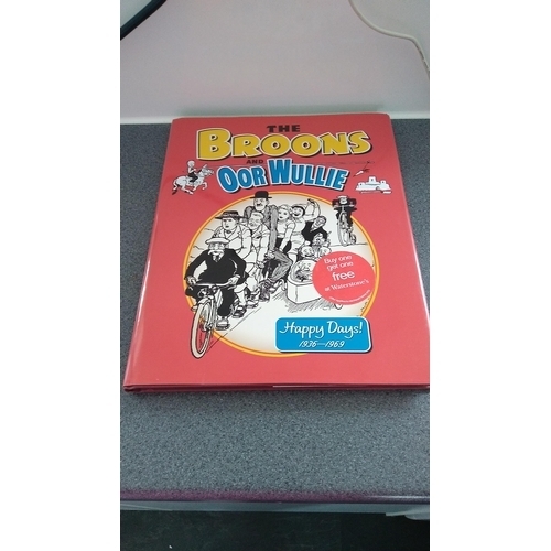 664 - THE BROONS AND OOR WULLIE HAPPY DAYS 1936-1969 BOOK