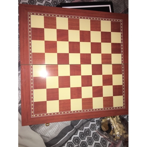 300B - NEW BOXED CHESS AND BACKGAMMON SET WITH FULL SIZE BOARD