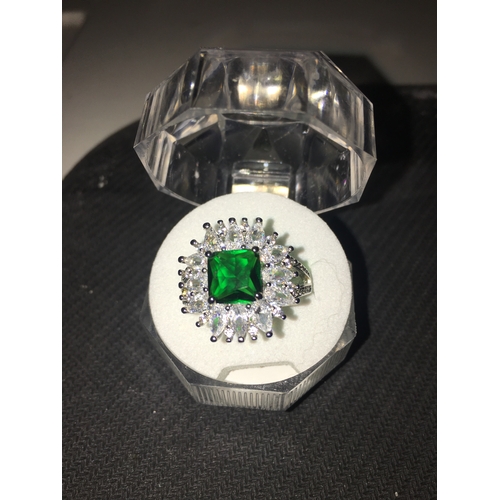 300K - VERY VERY NICE A 925. Silver Clear and Green Stoned Art Deco Style Ring, In Presentation Box