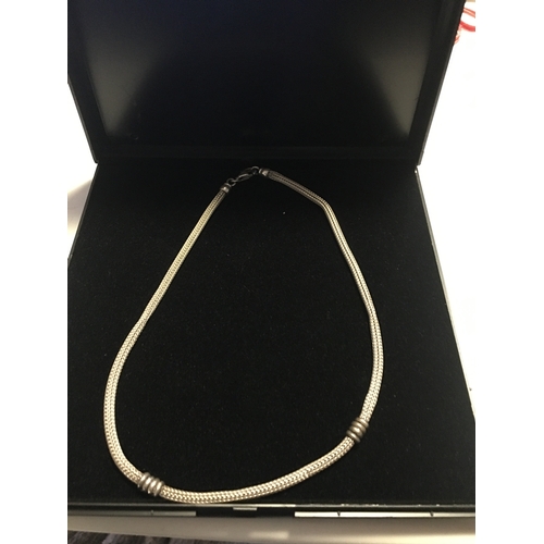 300D - Lovely Silver 925 Chainmail Necklace Complete with Presentation Box