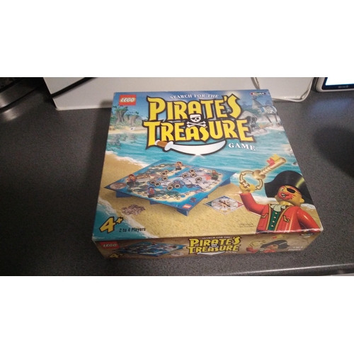 389 - LEGO SEARCH FOR PIRATES TREASURE BOXED GAME