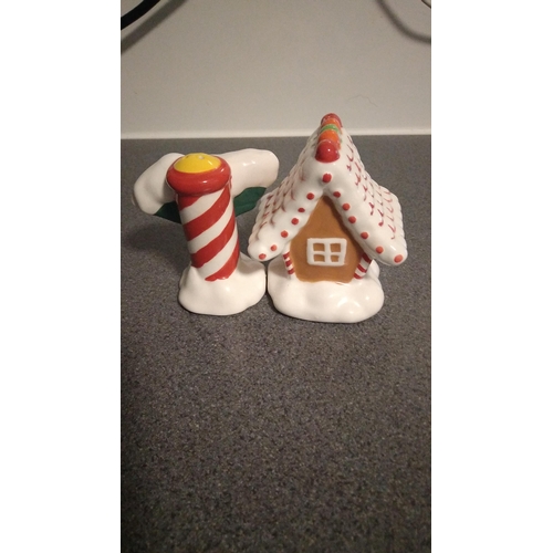 394 - WESTLAND SNOW COVERED HOUSE SALT N PEPPER SET