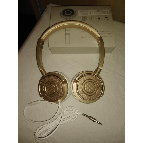 150V - NEW BOXED On-Ear Headphones with Microphone - Foldable Stereo Headset Gold In Colour