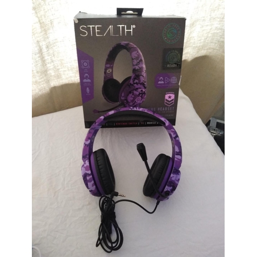 150G - NEW BOXED STEALTH RANGER ROYAL CAMO OVER EAR GAMING HEADSET PS4/PS5