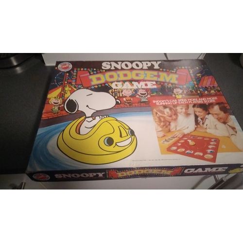 40 - SNOOPY DODGEM BOXED GAME