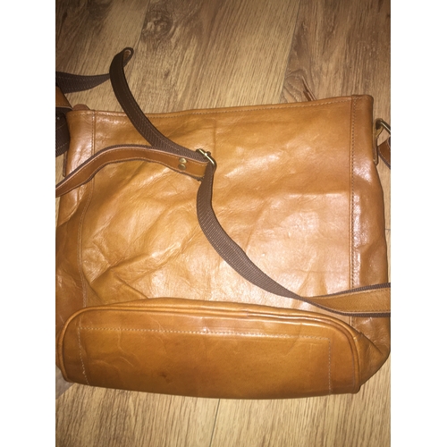 79 - QUALITY REAL LEATHER LADIES BAG IN TAN