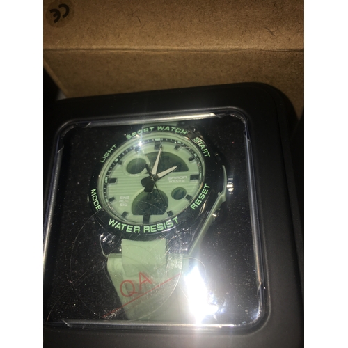 271 - NEW BOXED SAMDA SPORTS WATCH