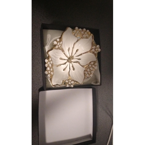 505 - BOXED LEONARDO FLORAL TRINKET DISH