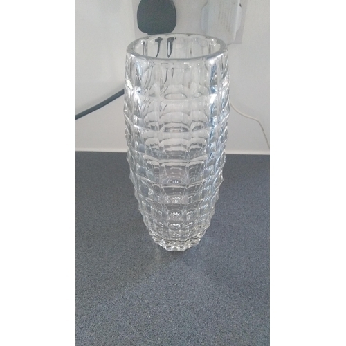 484 - VINTAGE GLASS VASE