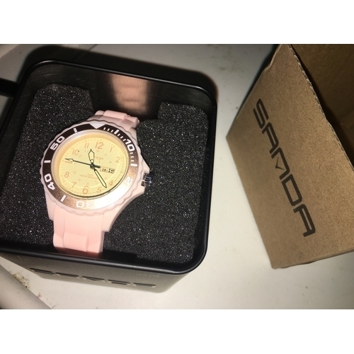 247 - NEW BOXED find time Women/s Analogue Waterproof Sport Watch