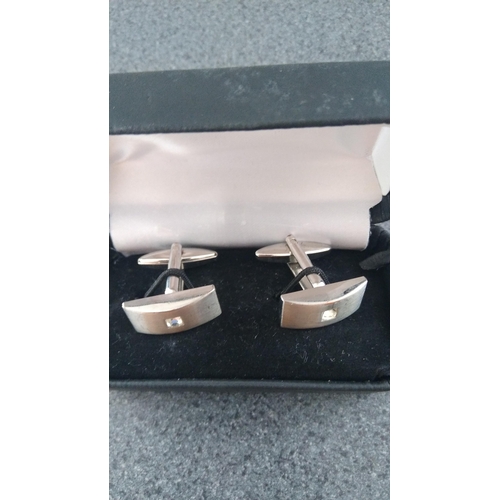 638 - PAIR OF VINTAGE CUFFLINKS