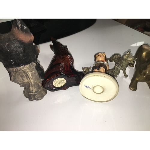 391 - NICE COLLECTORS LOT INCLUDING SMALL BRASS PUPPY, TWO VINTAGE RESIN DOG FIGURES, TWO WHITE METAL DOGS... 