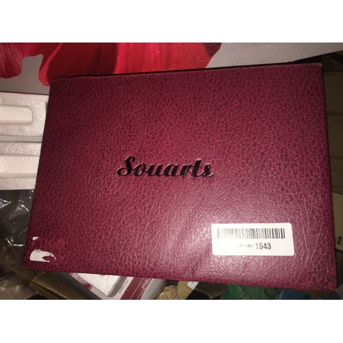 718 - GENTS PRESENTATION SOUARTS BOX WITH WATCH WALLET AND BELT