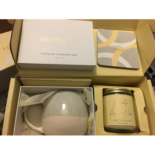 364 - NEW PRESENTATION BOXED LUXE ENGLAND GIFT SET LAVENDER CANDLE, MUG AND COASTER