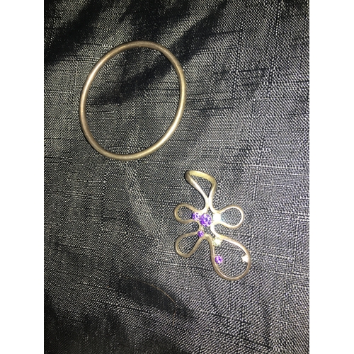 436 - SILVER PENDANT AND CHILDS BANGLE