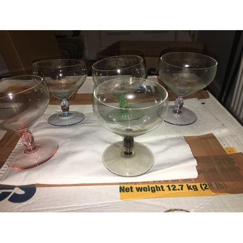 450Q - FIVE VINTAGE COLOURED STEM SUNDAE DISHES