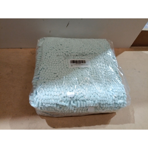 476 - NEW SEALED ITSOFT Chenille Bath Mat IN SPA SKY BLUE

PLEASE NOTE NOT AS IN PICTURE