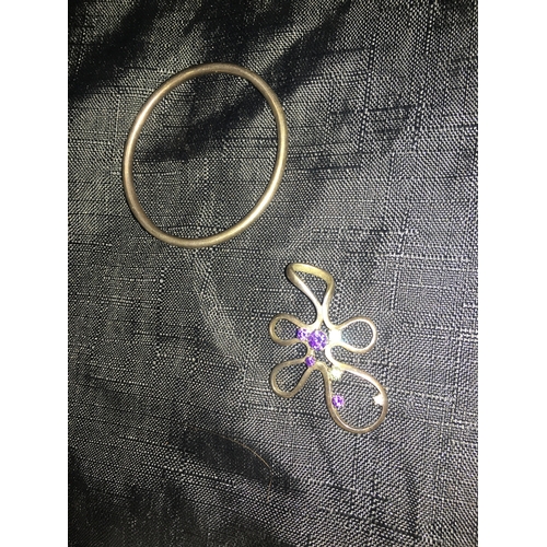 312 - SILVER PENDANT AND CHILDS BANGLE